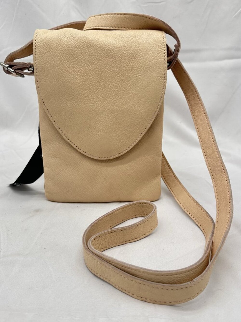 Latico Womens Pippa Flap Crossbody Bag Leather Rosa